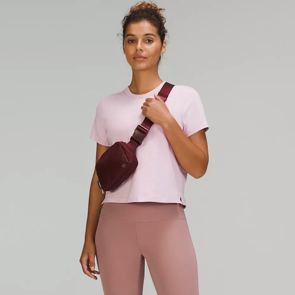 Lululemon Everywhere Belt Bag - Picture 2 of 5